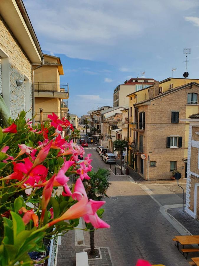 Casa Matilda Hotel Porto SantʼElpidio Kültér fotó
